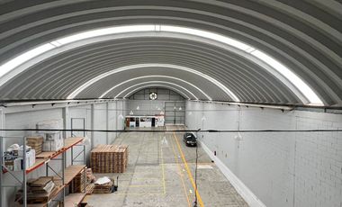 Bodega en renta 1000m2