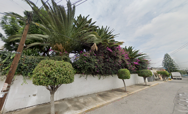 Extensa Casa en Venta en Santa Martha Acatitla, Iztapalapa.