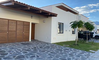 CASA EN RENTA AJIJIC