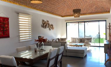 CASA EN RENTA AJIJIC