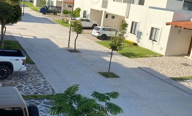 CASA EN RENTA AJIJIC