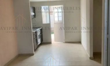VENTA DE CASA EN PRIV.DE ARCILLA EL DORADO, SANTIAGO TEYAHUALCO. EDO DE MÉXICO. NEG023