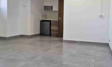 🟢ALQUILER LINDA SUITE 1 AMBIENTE EN LOS CEIBOS (SECTOR ABIERTO)🟢