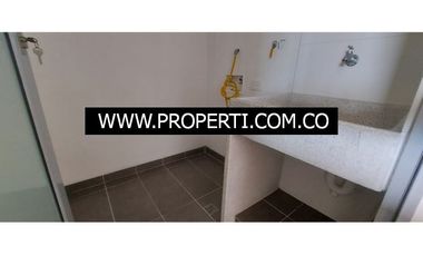 Apartamento en Arriendo Sector Loma de los Benedictinos - Envigado