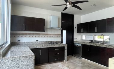 Casa en venta. Fraccionamiento Country, Villahermosa Tabasco.