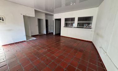 ARRIENDO EXCELENTE INMUEBLE COMERCIAL, BARRIO ALTICO.