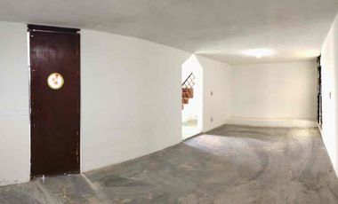 CASA EN HUEHUETOCA EX HACIENDA XALPA