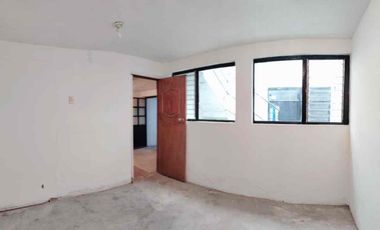 CASA EN HUEHUETOCA EX HACIENDA XALPA