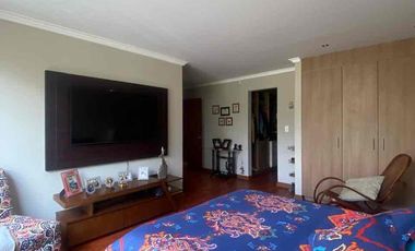 VENDO DEPARTAMENTO HERMOSO 180m MAS TERRAZA Y BALCON, SECTOR BATAN