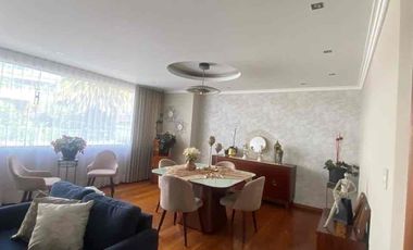 VENDO DEPARTAMENTO HERMOSO 180m MAS TERRAZA Y BALCON, SECTOR BATAN