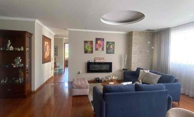 VENDO DEPARTAMENTO HERMOSO 180m MAS TERRAZA Y BALCON, SECTOR BATAN