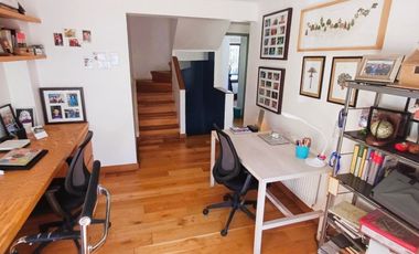A PASOS DE COLEGIOS Y FULL REMODELADA