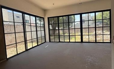 CASA EN VENTA EN LAS FUENTES