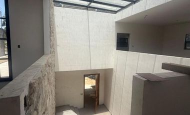 CASA EN VENTA EN LAS FUENTES