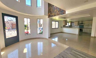 CASA EN RENTA EN METEPEC. RESIDENCIAL CONDADO DEL VALLE