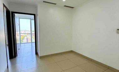 RIVER TOWERS-SAMBORONDON KM5, Alquiló amplió departamento 3 dormitorios $2000.
