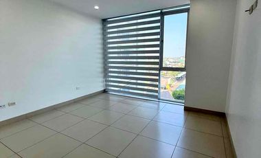 RIVER TOWERS-SAMBORONDON KM5, Alquiló amplió departamento 3 dormitorios $2000.