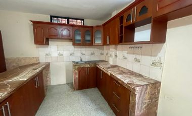 CIUDADELA URBANOR ALQUILO PRECIOSO Y AMPLIO DEPARTAMENTO PLANTA BAJA, TRES DORMITORIOS, EXCELENTES ACABADOS