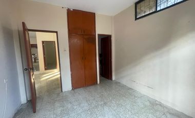 CIUDADELA URBANOR ALQUILO PRECIOSO Y AMPLIO DEPARTAMENTO PLANTA BAJA, TRES DORMITORIOS, EXCELENTES ACABADOS