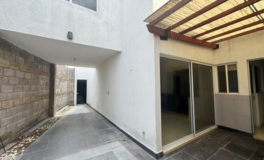 venta de casa en privada a pie de carretera 57 zona industrial