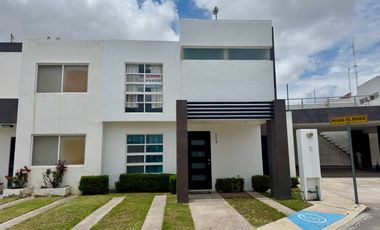 venta de casa en privada a pie de carretera 57 zona industrial