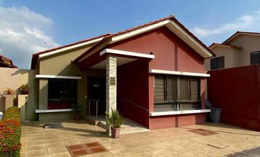CIUDAD CELESTE-SAMBORONDON KM9, Vendo Casa una planta 2 dormitorios $150.000