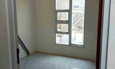 Dijual Rumah Murah Komersil Saung Riung Karawang Timur