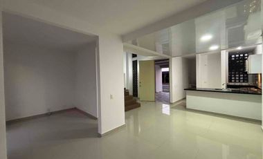 se arrienda casa en la hacienda el castillo- vía cali -Jamundí