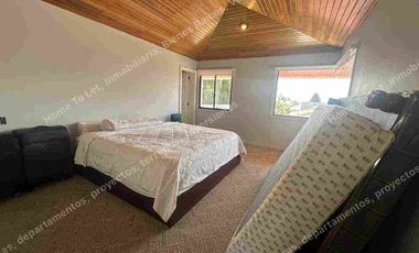 Rento Casa Amplia con patio.