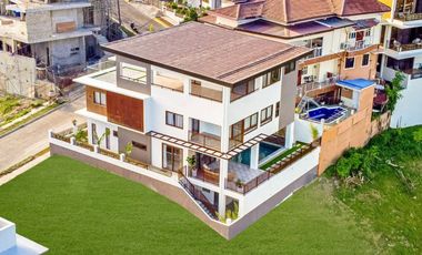 Overlooking ️Brand New Smarthome 3 StoreySingle Detached House with pool and garden