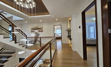 Overlooking ️Brand New Smarthome 3 StoreySingle Detached House with pool and garden