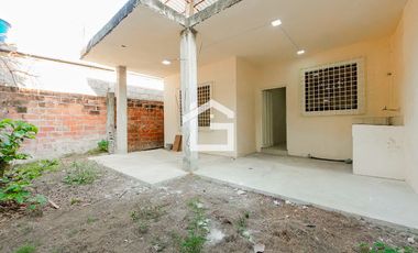 Casa en Venta Cerca del Tía de la calle 10 de Agosto, Machala