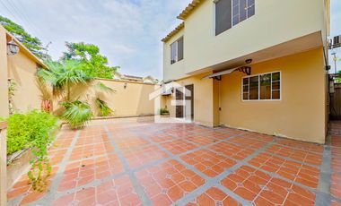 Casa en Venta en Urbanización San Patricio en Machala