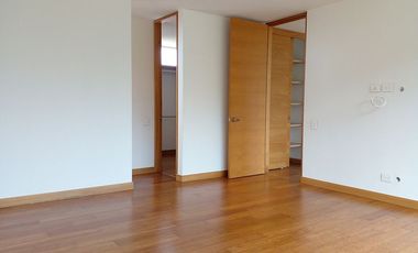 Casa en arriendo en Alto de Palmas, Envigado