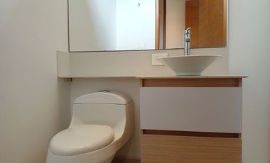 Casa en arriendo en Alto de Palmas, Envigado