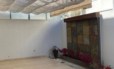 Casa en Renta en Santillana, Solares