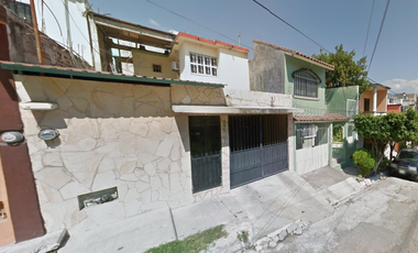 VENTA DE CASA EN JARDINES DEL PEDREGAL, TUXTLA GUTIERREZ, CHIAPAS.