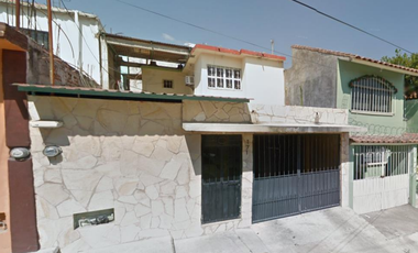 VENTA DE CASA EN JARDINES DEL PEDREGAL, TUXTLA GUTIERREZ, CHIAPAS.