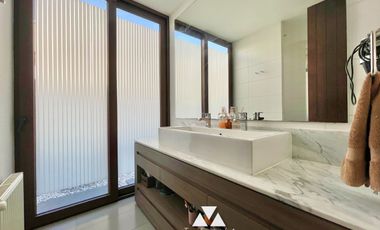 Imperdible Venta Moderna casa en Piedra Roja Chicureo, 4 dormitorios, 4 baños mas servicios