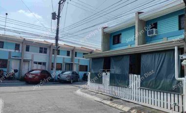 Inner Unit with 2 Bedrooms and 1 T&B