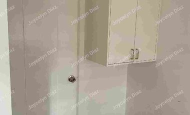 Inner Unit with 2 Bedrooms and 1 T&B