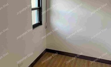 Inner Unit with 2 Bedrooms and 1 T&B