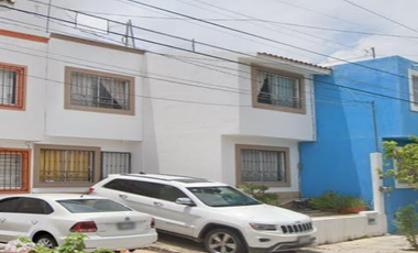 VENTA DE CASA EN SAN FERNANDO, TUXTLA GUTIERREZ, CHIAPAS.