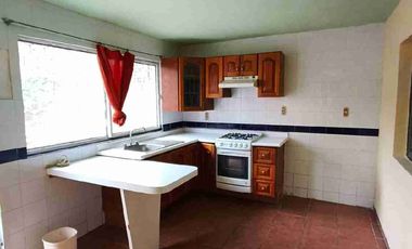 casa en RENTA avenida VENTURA PUENTE