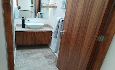 VENTA DE CASA NUEVA CANCUN ARBOLADA LA CEIBA