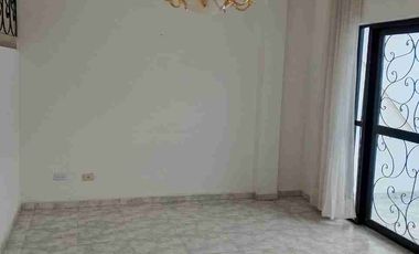 SE VENDE CASA EN EXCELENTE UBICACIÓN EN FUSAGASUGA