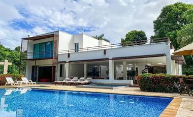 ALQUILER DE FINCA LA SERENA TEL3023429541 EN CARTAGO.