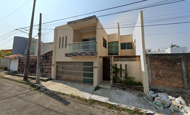 EXCELENTE CASA ENR EMATE 29 DE JUNIO 522 GRACIANO SANCHEZ BOCA DEL RIO VERACRUZ!!!