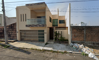 EXCELENTE CASA ENR EMATE 29 DE JUNIO 522 GRACIANO SANCHEZ BOCA DEL RIO VERACRUZ!!!
