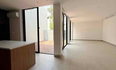 SOTILEZA-ISLA MOCOLI, Alquilo Courtyard semi-Amoblado 3 dormitorios $2500